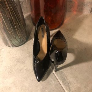Tahari Black Patent Leather Heels